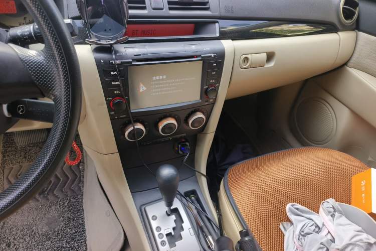 Used Mazda Mazda 3 2010 1.6L Automatic Classic Stylish Version
