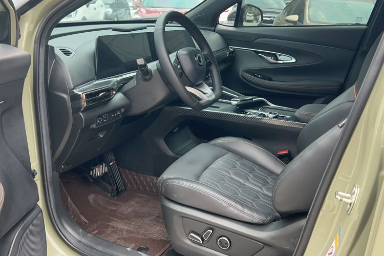 Used CHANGAN UNI-T 2022 1.5T Flagship Edition Interior 2