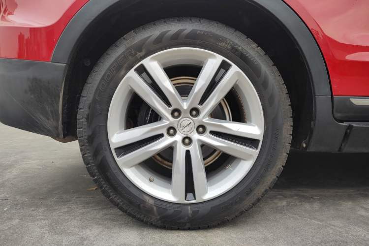 Used Zotye T700 2017 1.8T Dual-Clutch Prestige Model
