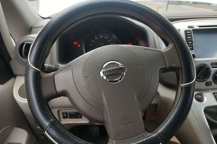 Used Nissan NV200 2014 1.6L Manual Luxury Model China V Standard