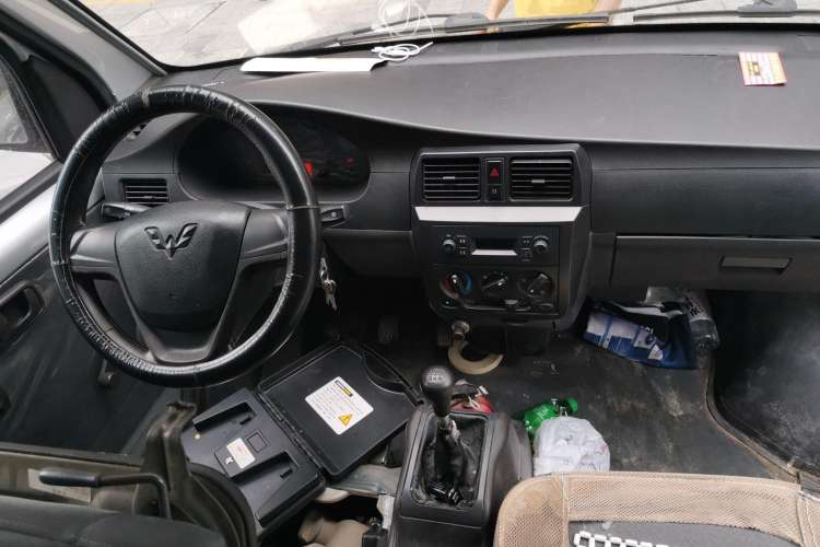 Used Wuling Rongguang Small Truck 2017 1.5L Single-Cab Basic Version L3C
