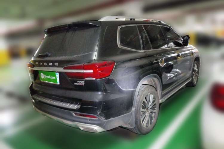 Used Roewe RX8 2018 30T Smart Connectivity All-Wheel Drive Supreme Edition
