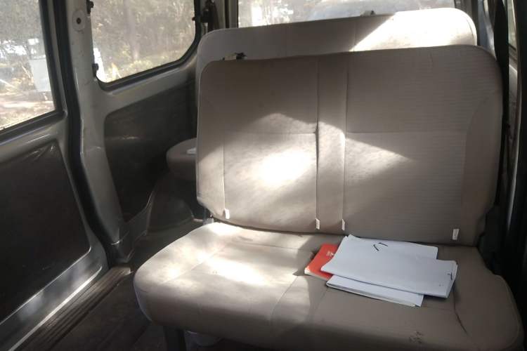 Used Wuling Rongguang S 2021 1.2L Base Model 7-Seater LSI