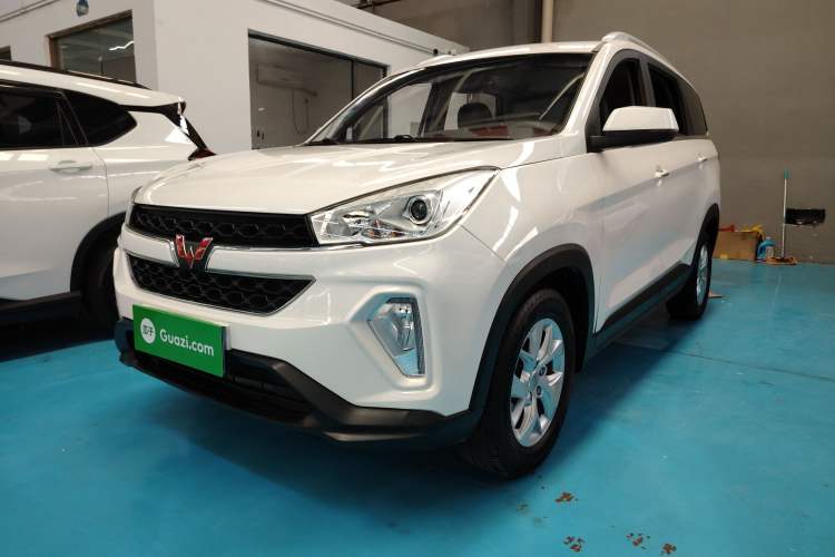 Used Wuling Hongguang S3 2018 1.5L Manual Luxury Model China V Standard