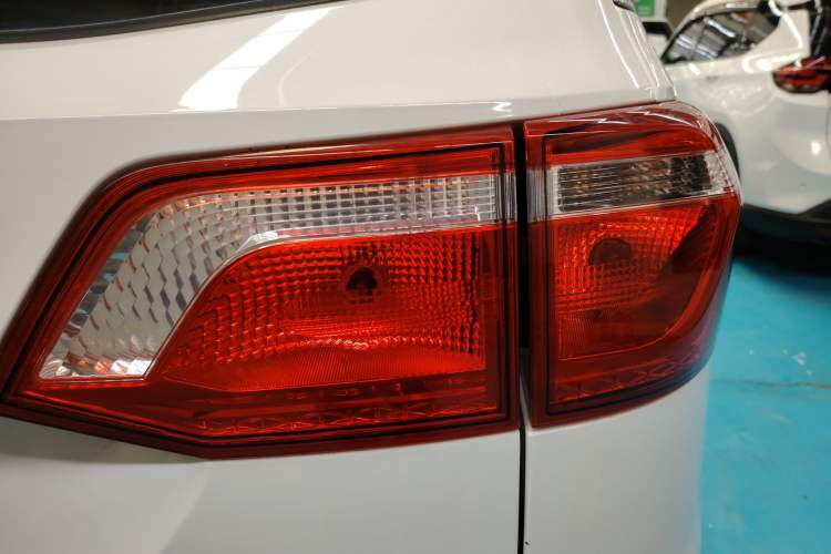 Used Wuling Hongguang S3 2018 1.5L Manual Luxury Model China V Standard Right Rear Taillight