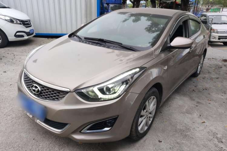 Used Hyundai Elantra (5th Generation / Langdong) 2016 1.6L Automatic Smart Version