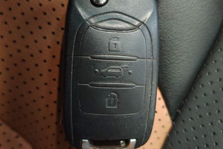 Used Wuling Hongguang S3 2018 1.5L Manual Luxury Model China V Standard Vehicle Key