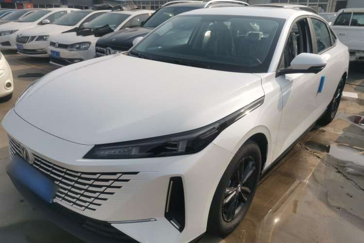 Used Changan Eado DD 2023 Blue Whale NE 1.5T GDI DCT Luxury Edition