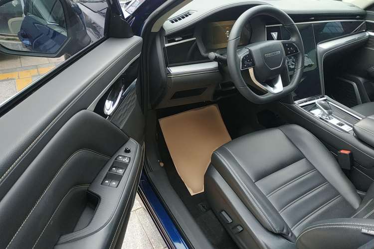 Used Venucia Star 2020 260T Automatic 48V Mild Hybrid Turbocharged Star Edition