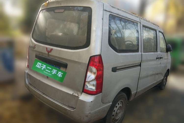 Used Wuling Rongguang S 2021 1.2L Base Model 7-Seater LSI