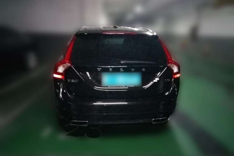 Used Volvo V60 2014 Restyled T5 Zhiya Edition
