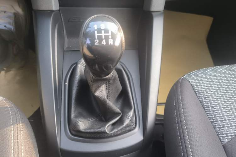 Used Ford EcoSport 2013 1.5L Manual Fashion Model
