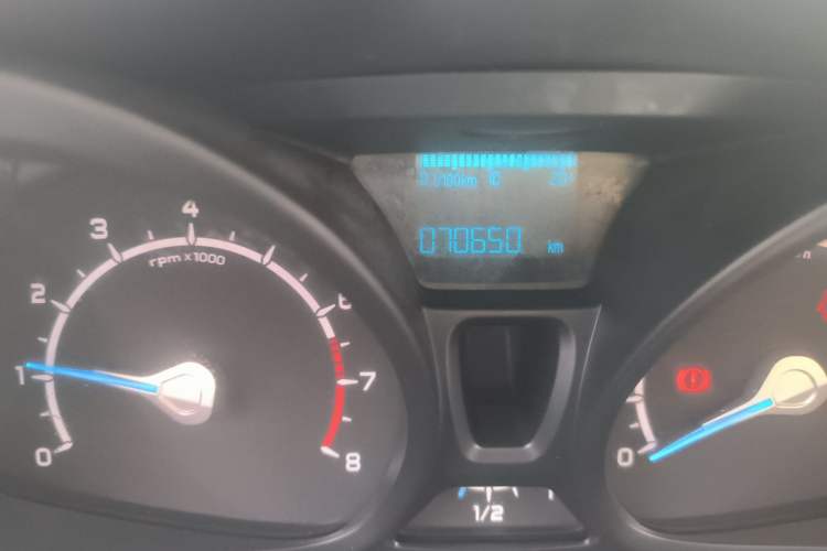 Used Ford EcoSport 2013 1.5L Manual Fashion Model
