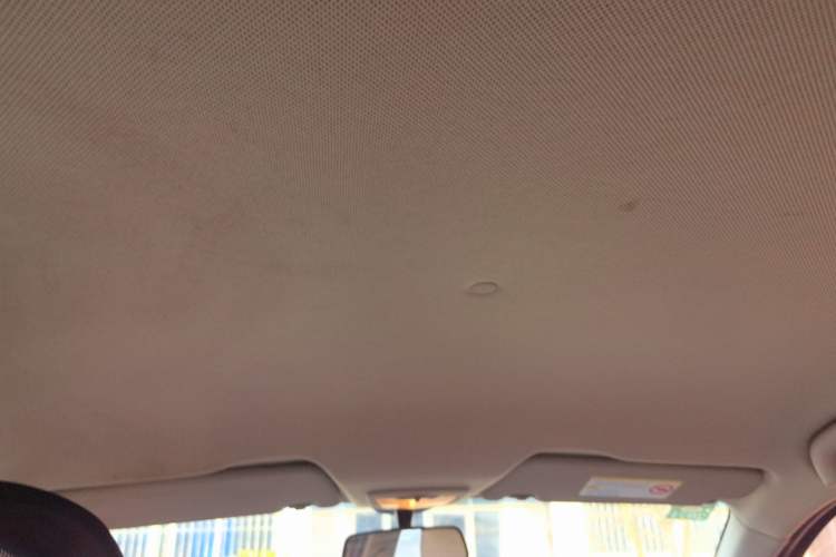 Used Baojun 630 2013 1.5L manual Comfort trim