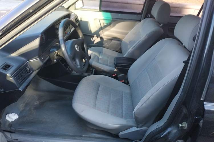 Used Volkswagen Santana Classic 2007 1.8L Jingchang Model