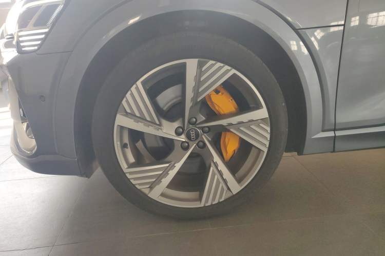 Used Audi e-tron 2021 50 quattro Prestige Edition