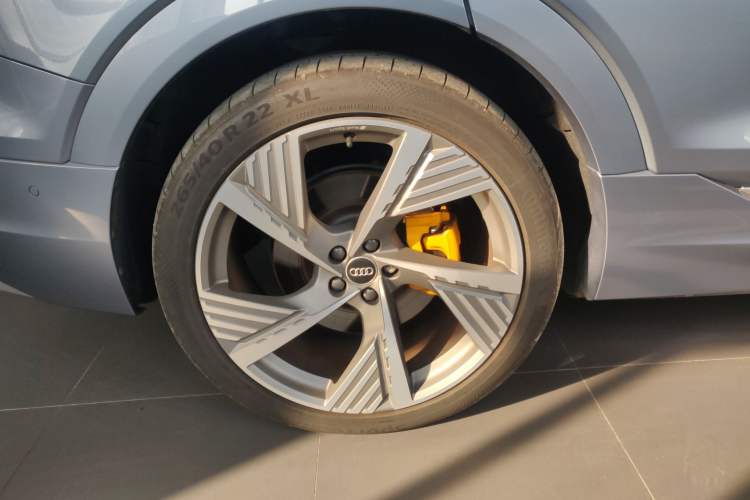 Used Audi e-tron 2021 50 quattro Prestige Edition