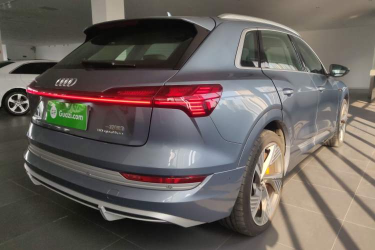 Used Audi e-tron 2021 50 quattro Prestige Edition