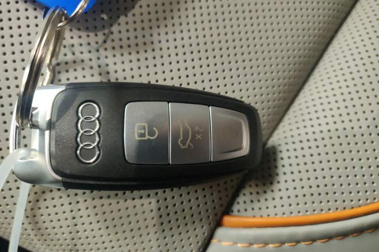 Used Audi e-tron 2021 50 quattro Prestige Edition