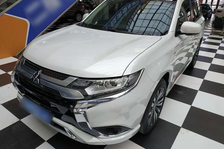 Used Mitsubishi Outlander 2021 Revised Version 2.0L Two-Wheel Drive Comfort Edition 5 Seats