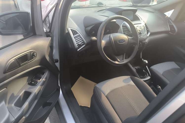 Used Ford EcoSport 2013 1.5L Manual Fashion Model
