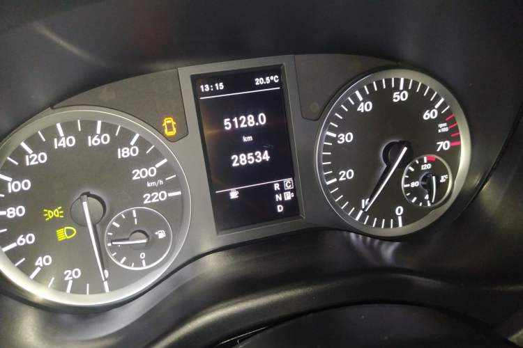 Used Mercedes-Benz Vito 2016 2.0T Elite Edition