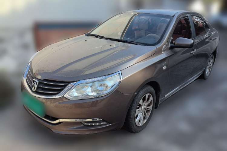 Used Baojun 630 2013 1.5L manual Comfort trim