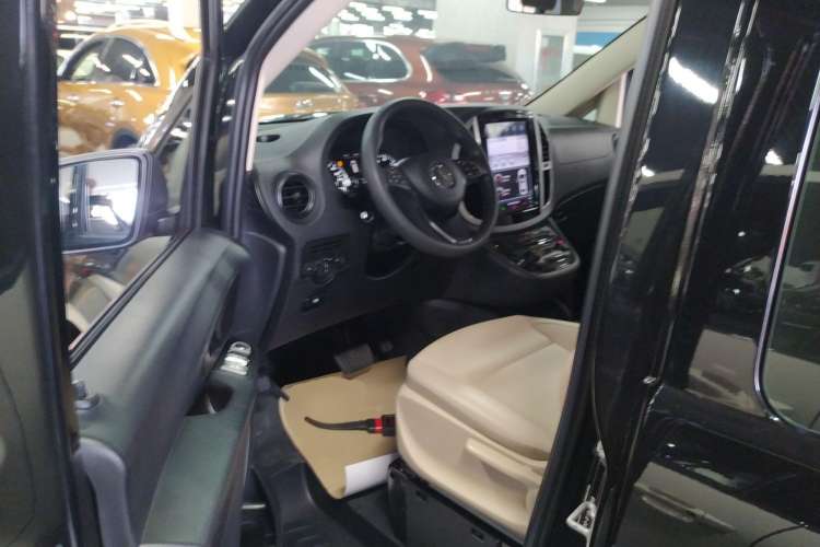 Used Mercedes-Benz Vito 2016 2.0T Elite Edition