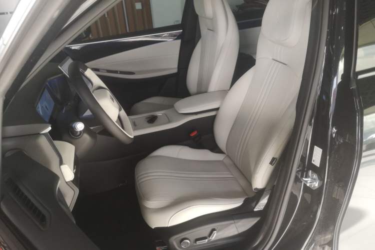 Used Geely Galaxy L7 2023 1.5T 115 km Starship