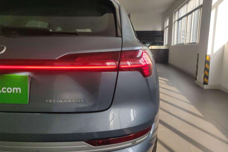 Used Audi e-tron 2021 50 quattro Prestige Edition