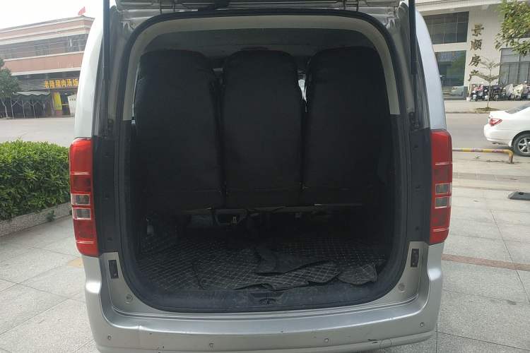 Used JAC M3 2019 PLUS IKEA Edition 1.8L Luxury 9-Seater Trunk