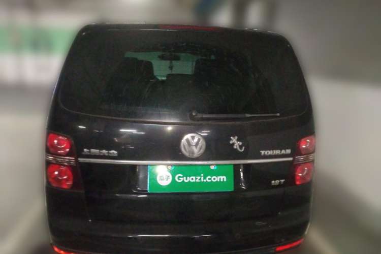 Used Volkswagen Touran 2008 1.8T ZhiZun Edition Automatic 5-Seater
