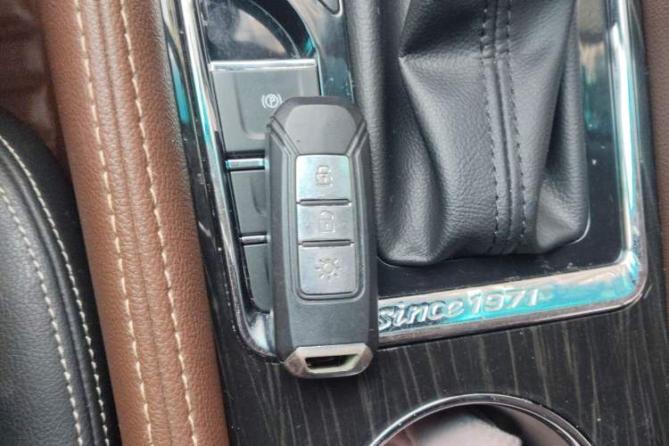 Used SWM X7 2017 1.5T Automatic Prestige Version 7 Seats