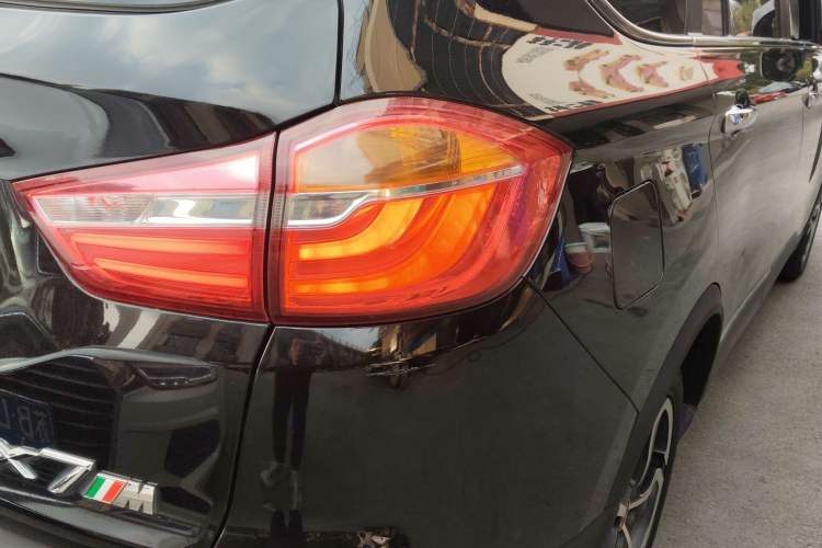 Used SWM X7 2017 1.5T Automatic Prestige Version 7 Seats