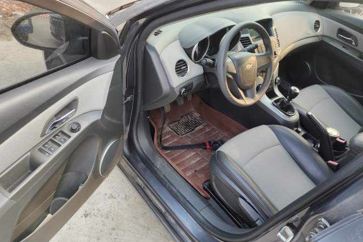 Used Chevrolet Cruze 2013 1.6L SE MT