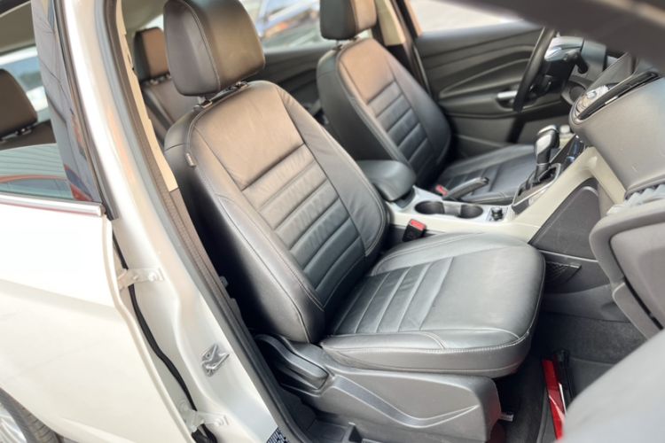 Used Ford C-MAX 2017 2.0L Energi (Imported)