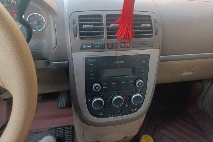 Used Buick GL8 2014 2.4L Classic Edition