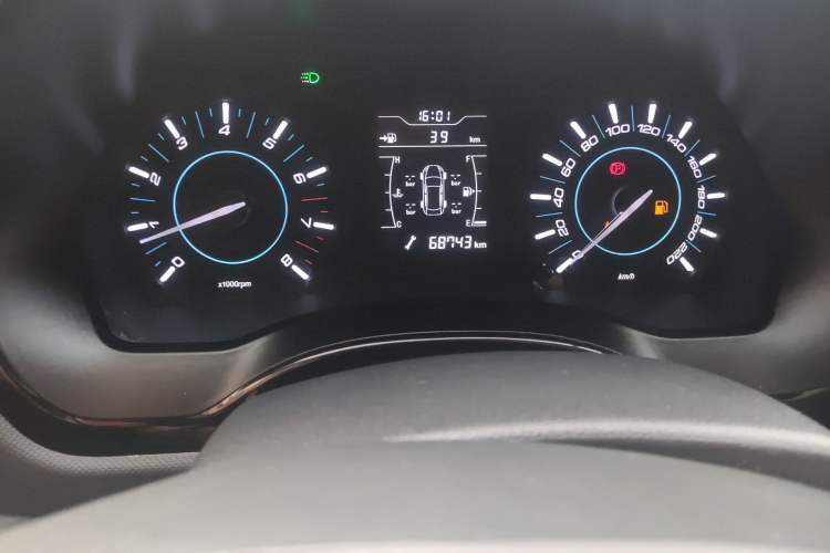 Used Chery Tiggo 3 2016 1.6L Manual ZhiShang Edition