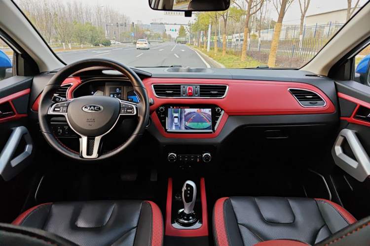 Used JAC iEV7S 2017 ZhiZun Model
