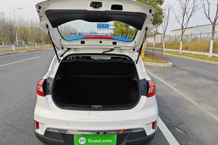 Used JAC iEV7S 2017 ZhiZun Model
