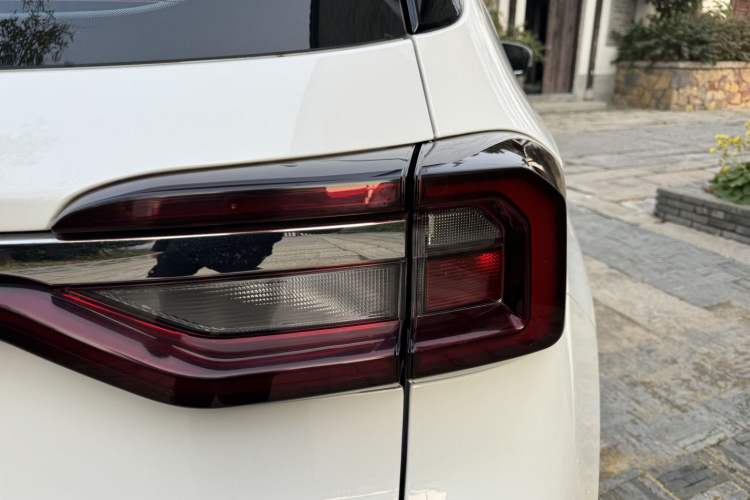 Used Cowin Xuanjie 2020 Revised Version 1.5L Manual - Yue