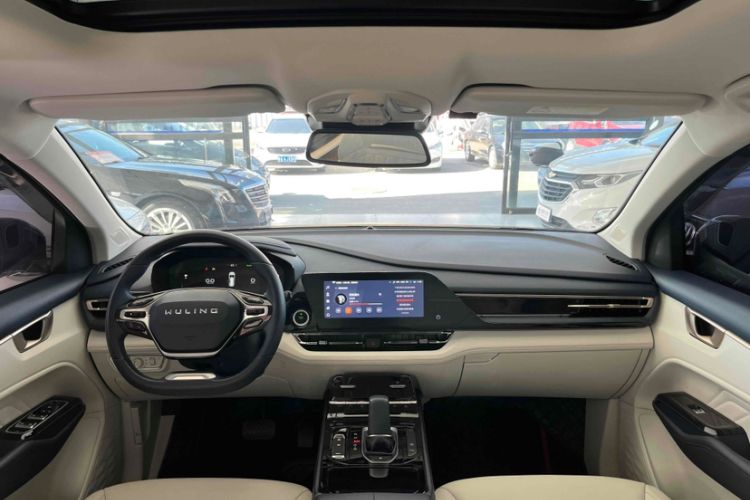 Used Wuling Victory 2023 2.0L DHT Luxury Edition