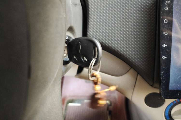 Used Chevrolet Lova 2010 1.4 AT Fashion Edition
