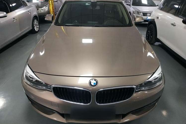 Used BMW 3 Series GT 2016 320i Fashion Model
