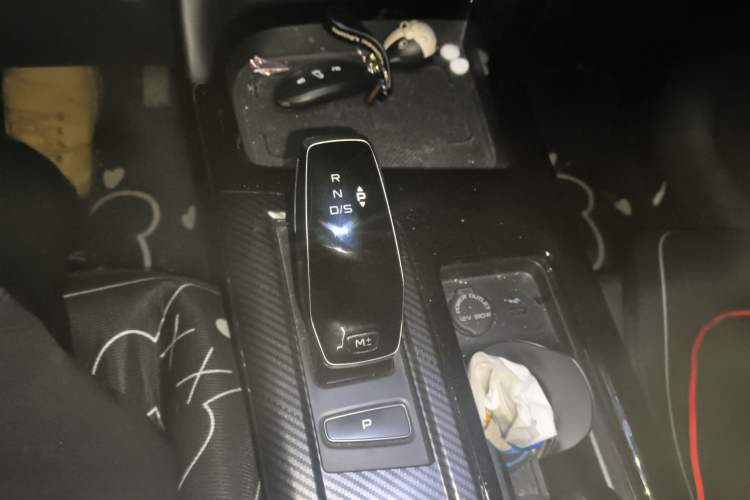 Used Bestune T55 2021 1.5T Automatic Joyful Life Luxury Edition Gear Lever