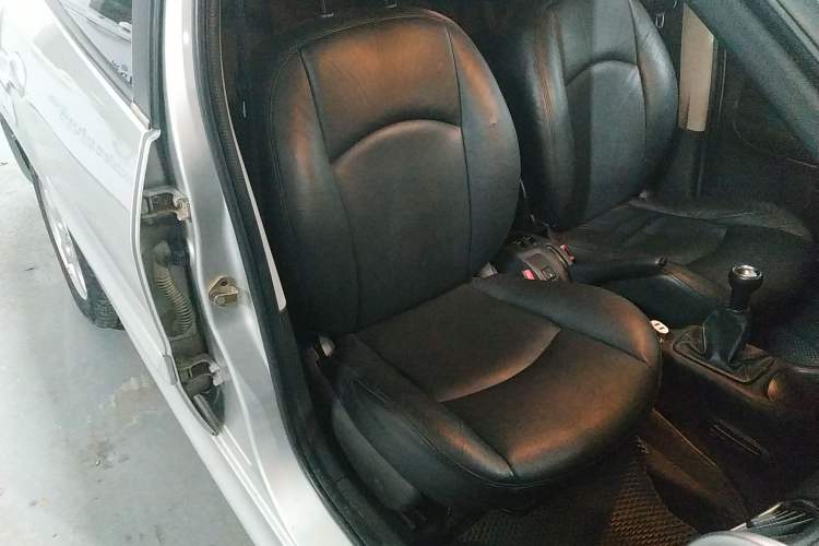 Used Peugeot 207 2011 Sedan 1.4L Manual Yule Edition