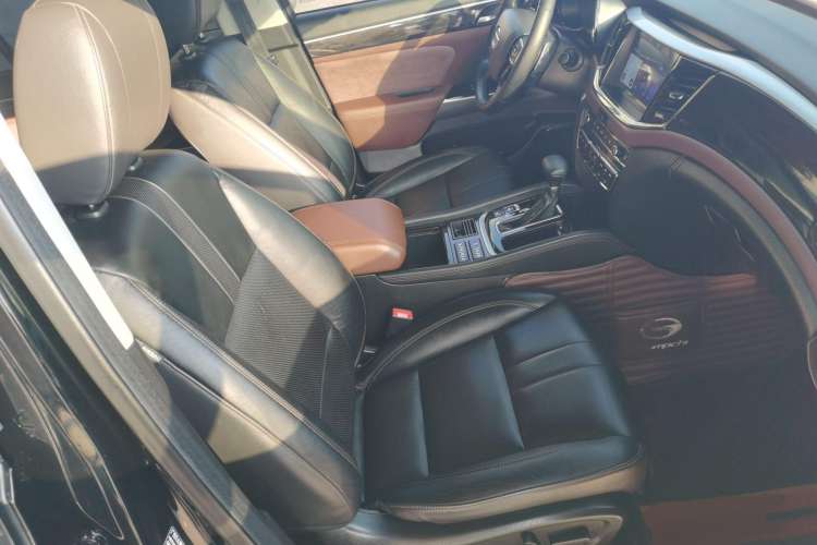 Used GAC Trumpchi GS8 2019 390T Two-Wheel Drive Luxury Smart Connectivity Version (7 Seats)