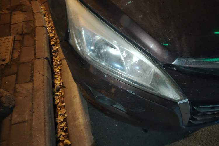 Used Luxgen U6 SUV 2015 1.8T Charm Model
