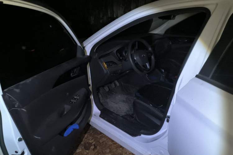 Used CHANGAN Eado DT 2019 1.6L Manual Comfort Model China VI Standard