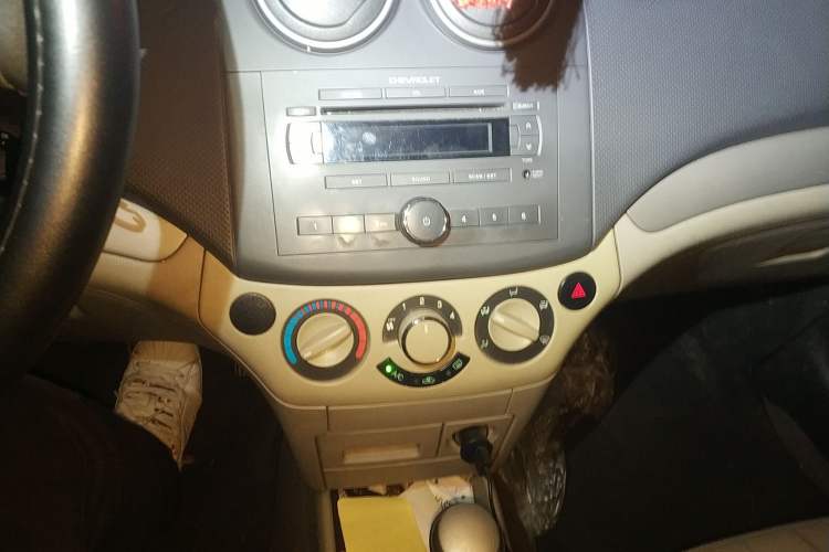 Used Chevrolet Lova 2010 1.6 AT Style Edition
